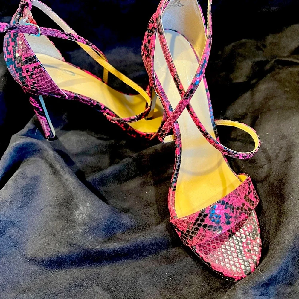 Pink snake print strappy heels - Picture 1 of 4
